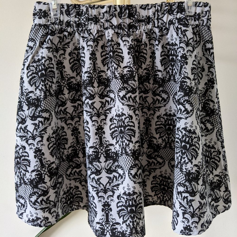 Black and White print skater skirt